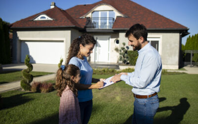 Why Licensing and Insurance Matter in Roofing